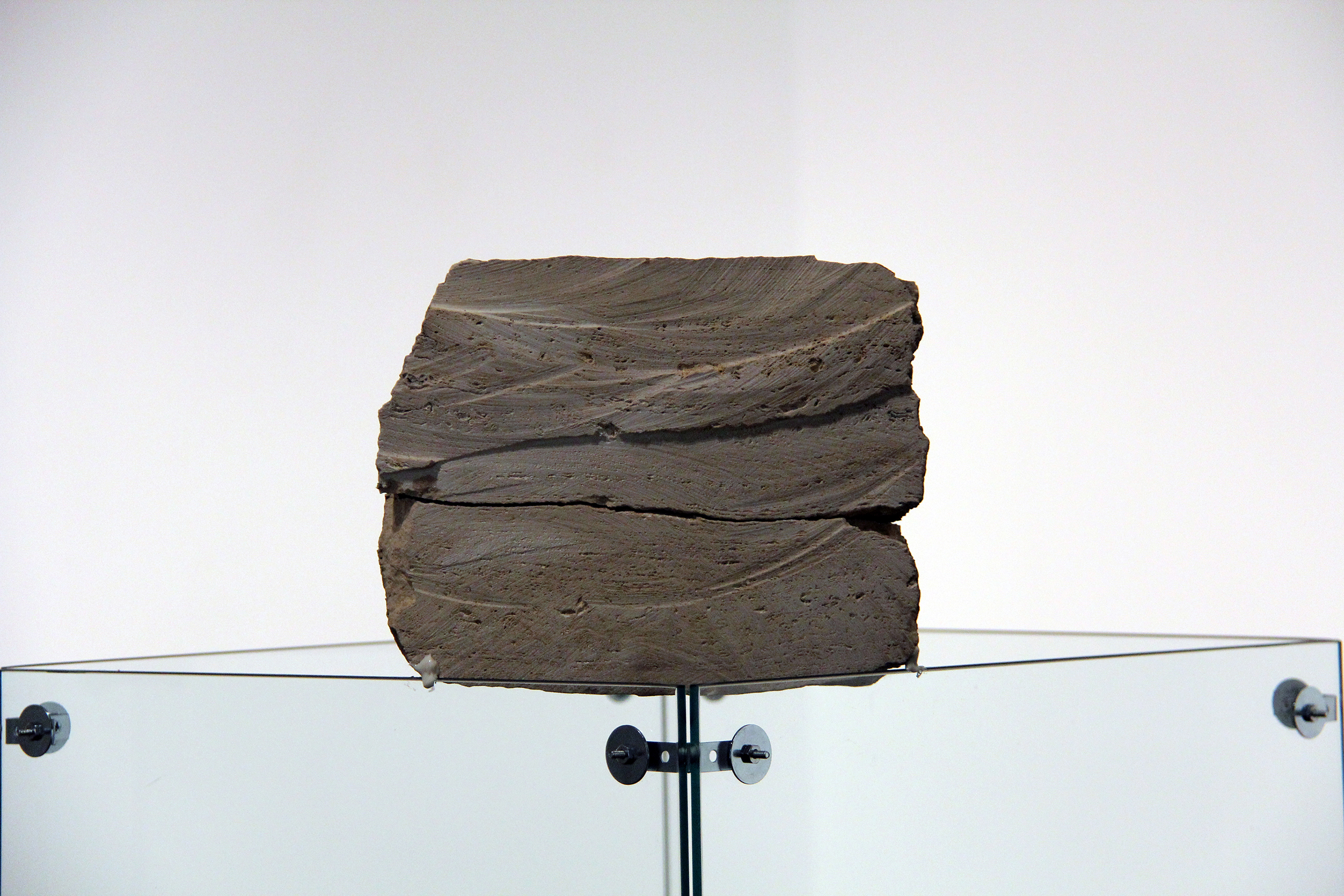 throw stones at glass houses - image 6